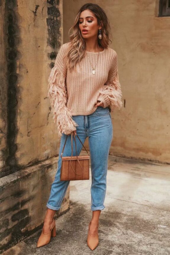 Soft Knitted Boho Pullover Outfit