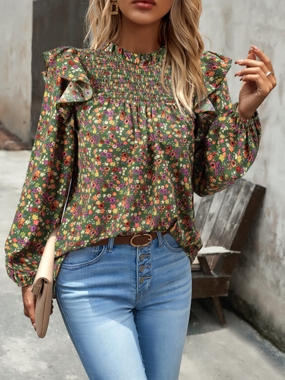 Trendy rozcuchaný design halenky Boho