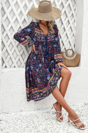 Entspanntes Boho-Blumenkleid