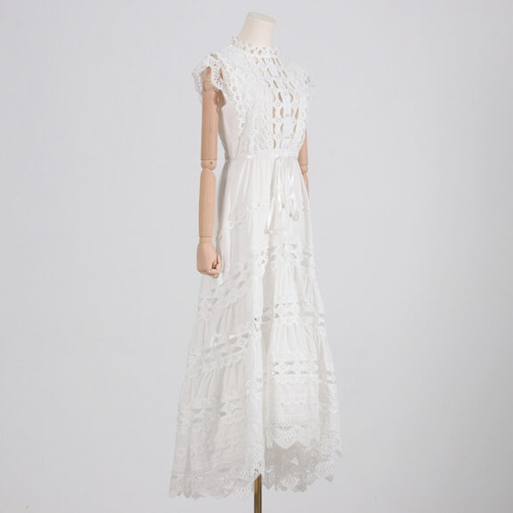 Stylish Sleeveless Boho Dress 🌼