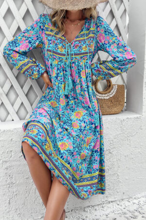Entspanntes Boho-Blumenkleid