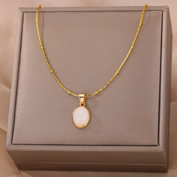 Stunning Boho Pendant Necklace Gift