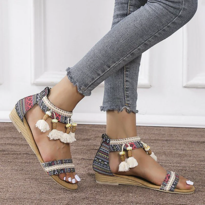 Colorful bohemian Sandals with Tassels