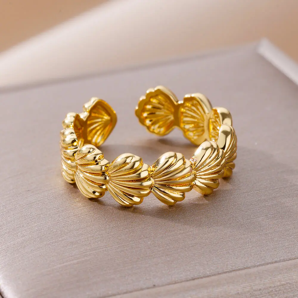bohemian Shell Ring Gold Shine