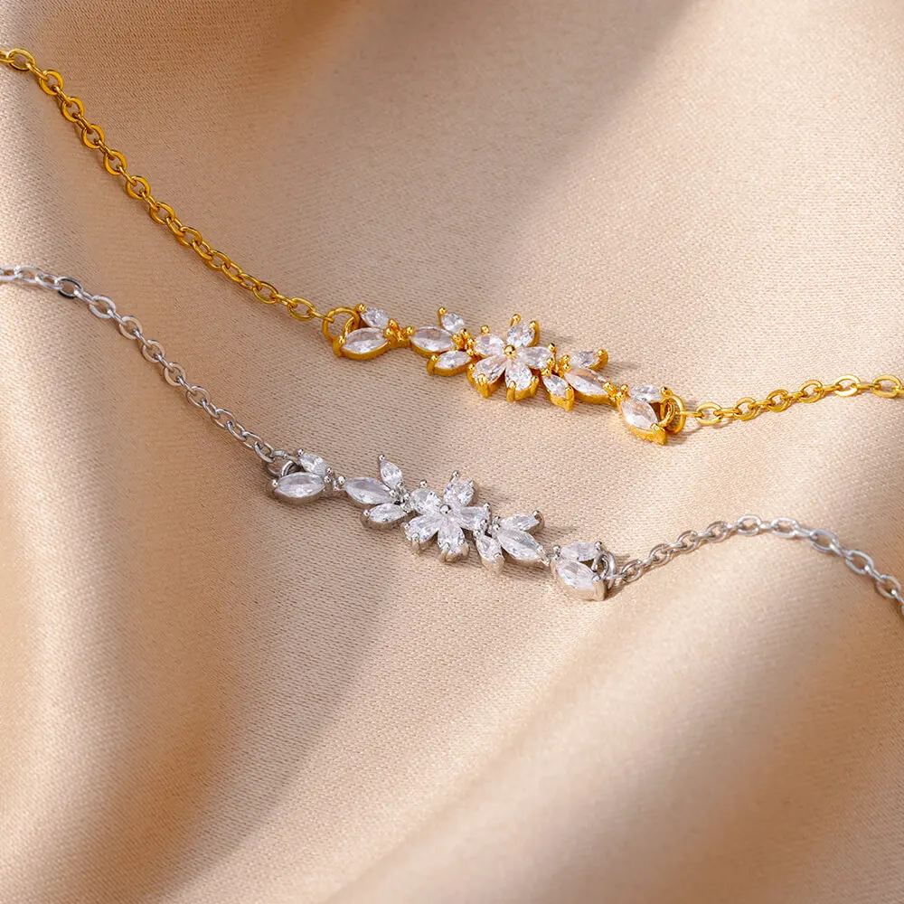Elegant Gold vintage Flower Bracelet