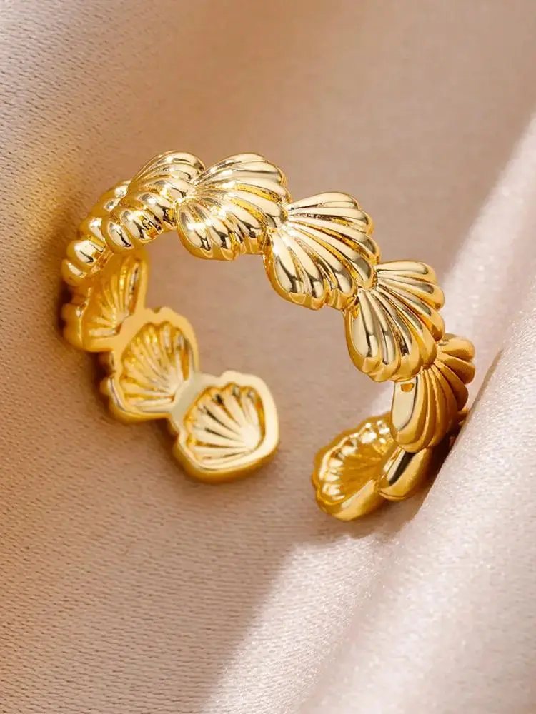 vintage Shell Ring Gold Shine