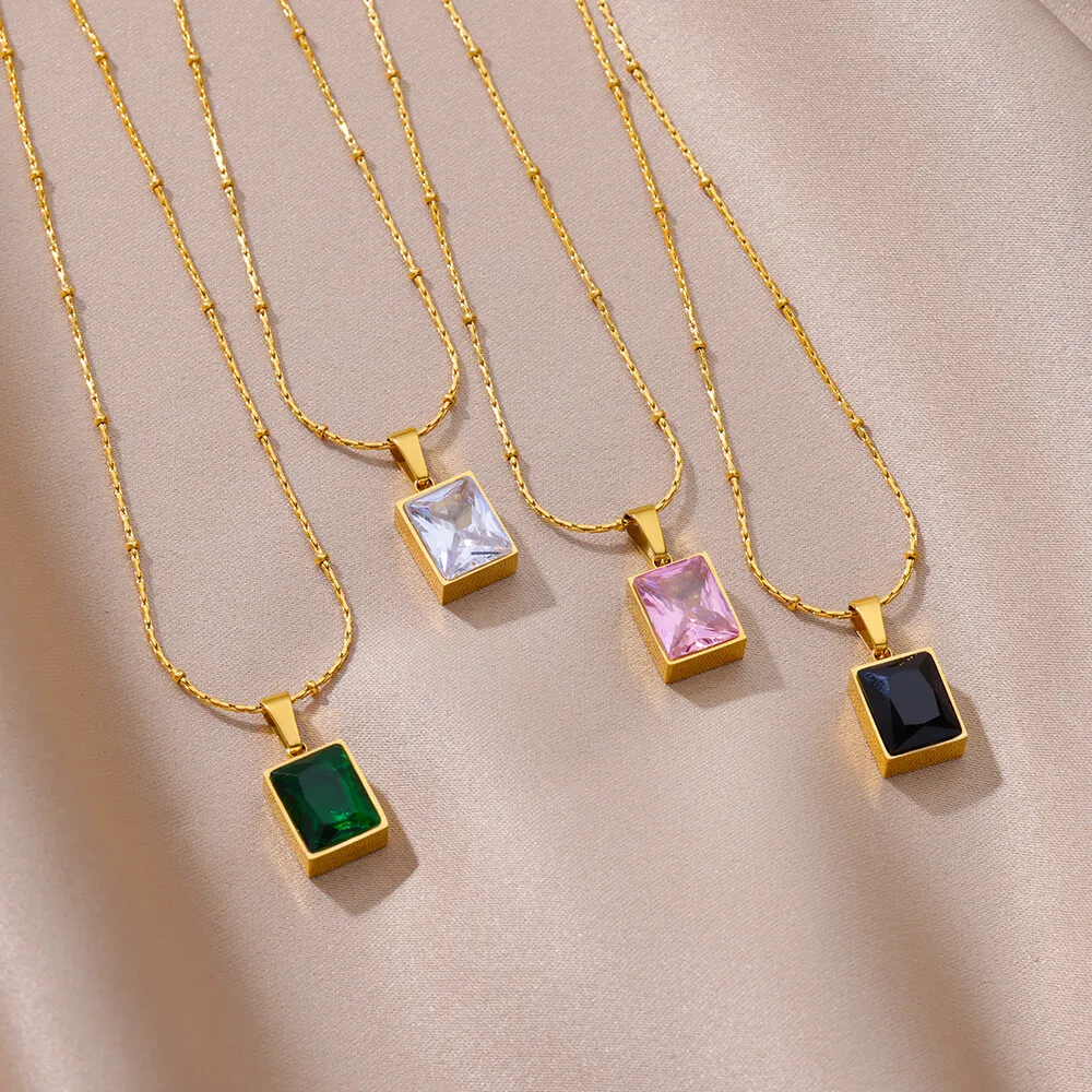 vintage Necklace Green Gem Elegance