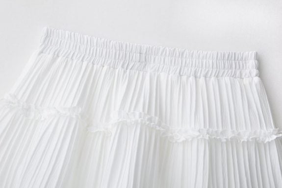 White Pleated Boho Mini Skirt - Imagen 10